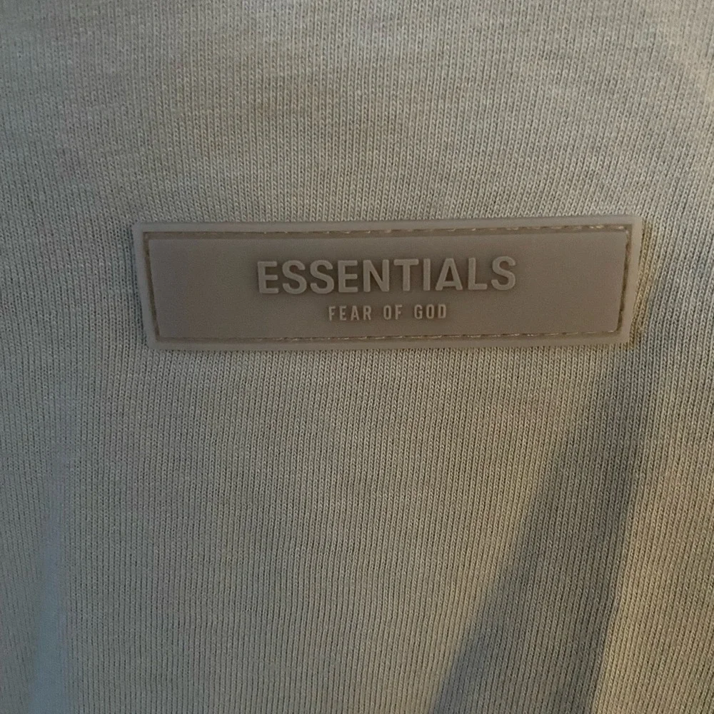 Men’s Essentials long sleeve tee - Picture 4 of 4